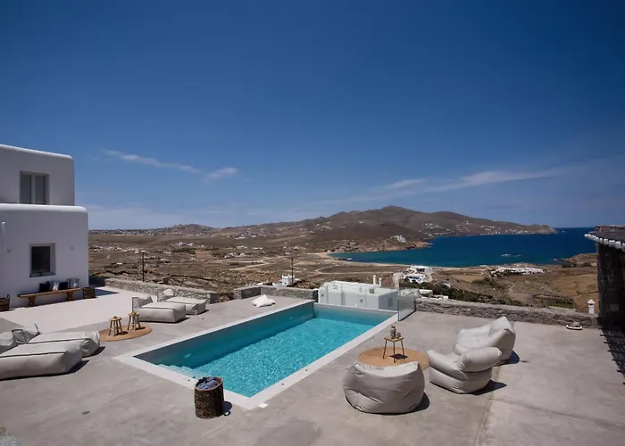 Cabana Pool Villas Near Alemagou Beach