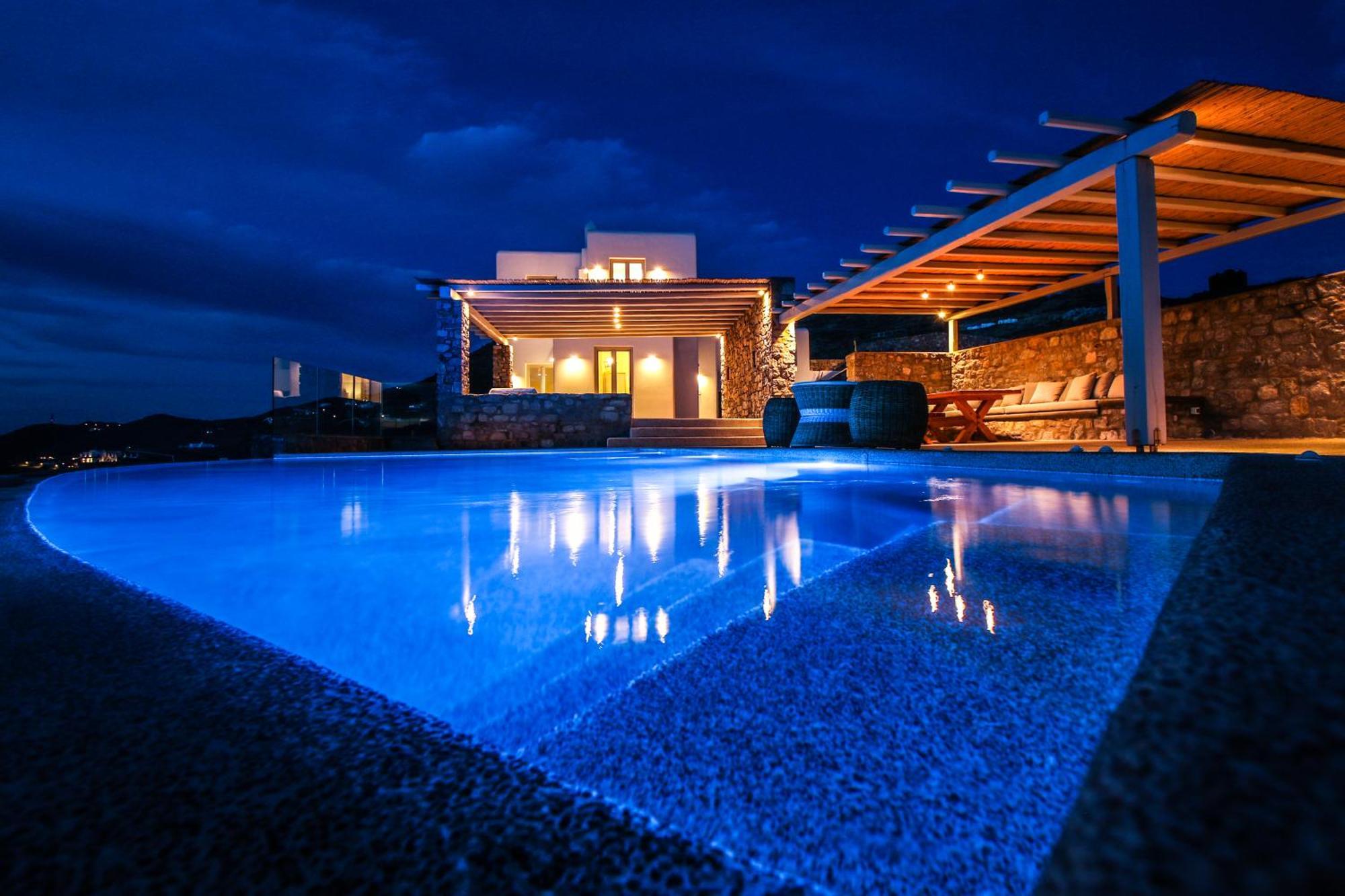 Pool Near Alemagou Villa Ftelia (Mykonos)