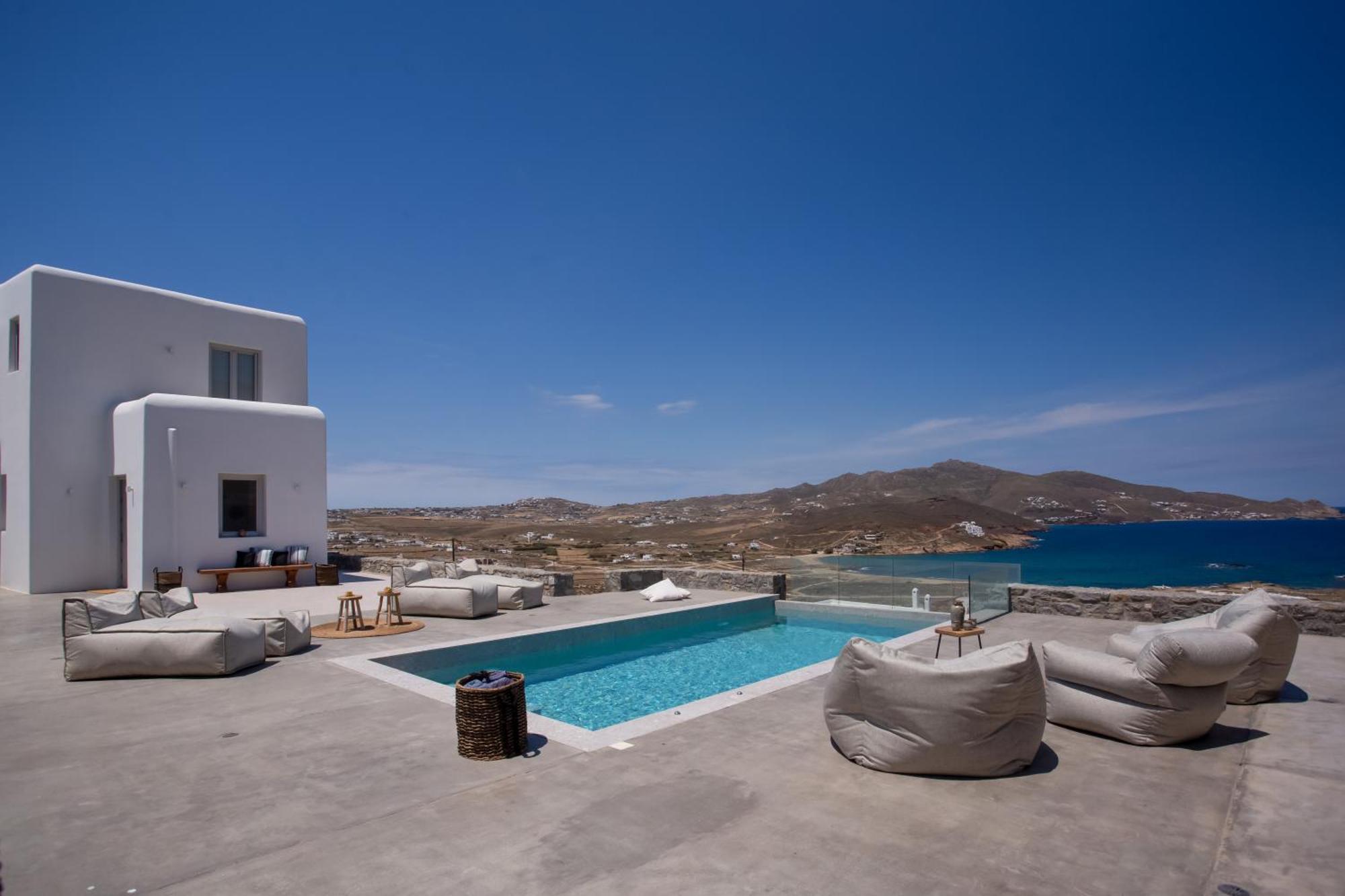 Pool Near Alemagou * Ftelia (Mykonos)