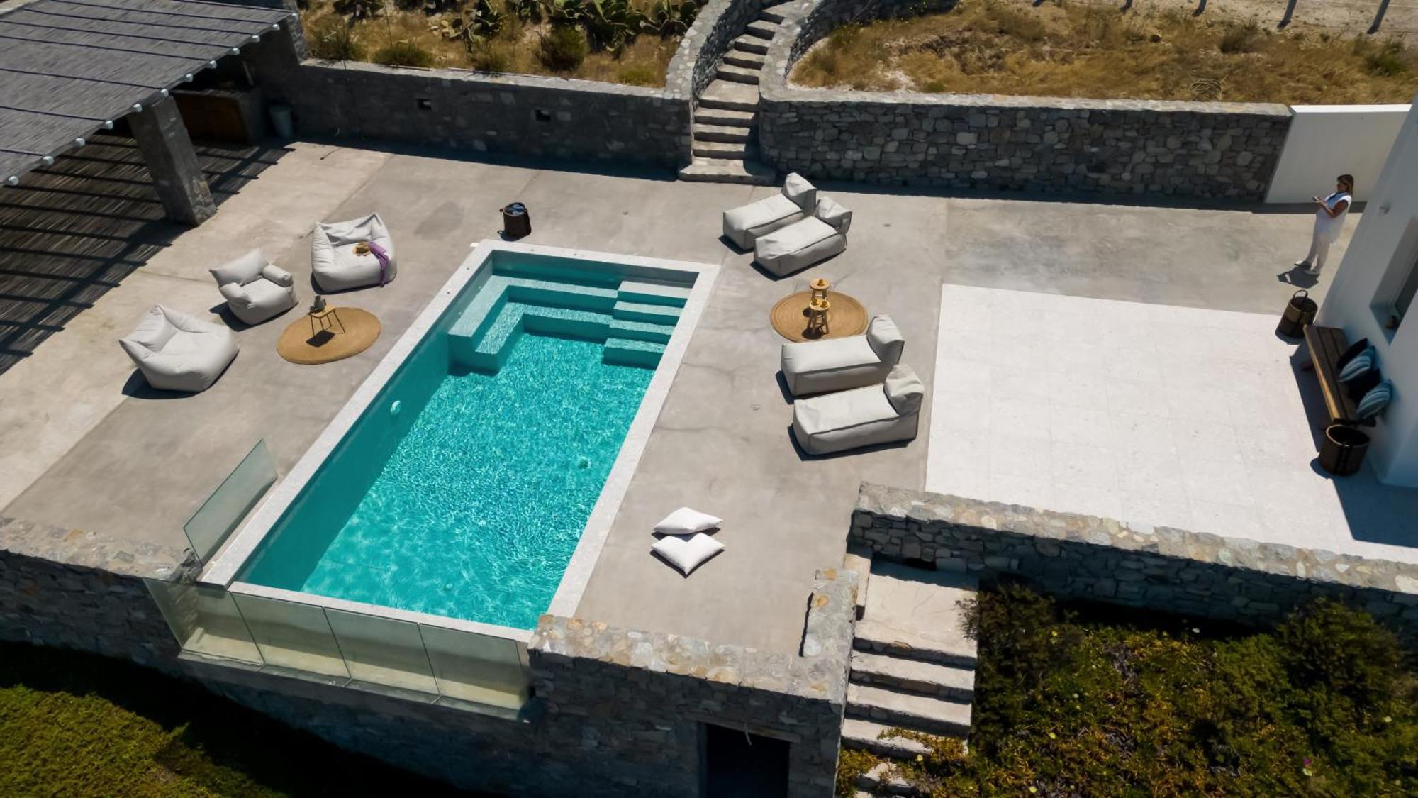 Villa Pool Near Alemagou