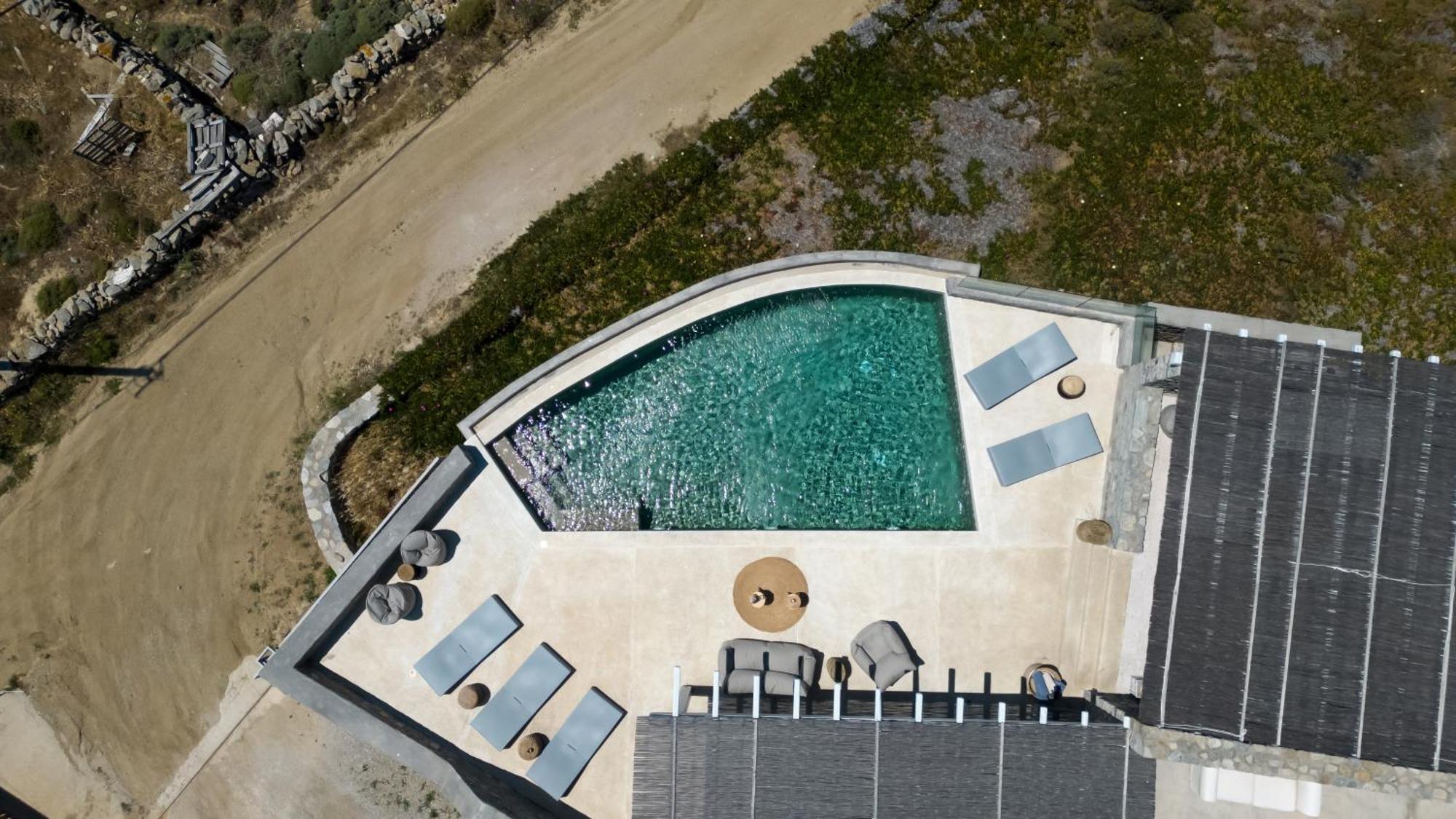 Villa Pool Near Alemagou
