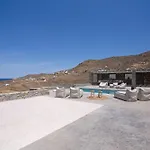 Cabana Pool Villas Near Alemagou Beach