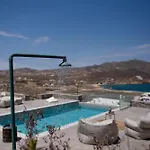 Cabana Pool Villas Near Alemagou Beach